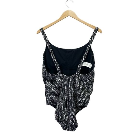 Athleta Hermosa One Piece Swimsuit Size Large Black White Dot Print Low Back - Picture 3 of 13